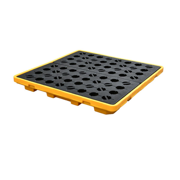 4-drum spill containment pallet for chemical barrel storage